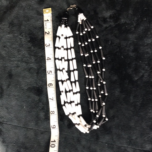 Beaded Necklace - Picture 4 of 4